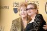 Debbie Reynolds e a família de Carrie Fisher estão planejando um funeral conjunto