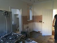 Diese 25.000 £ Hausrenovierung verwandelte diese dunkle und kleine Küche