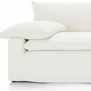 Sofa Ever Slipcovered oleh Leanne Ford