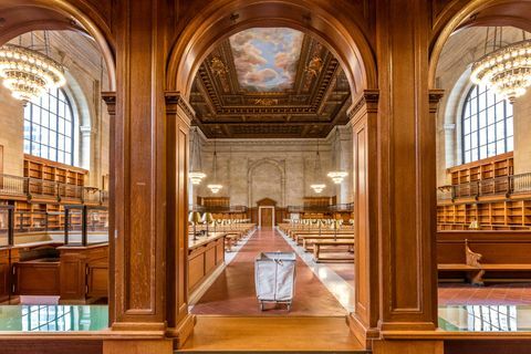 Nowojorska biblioteka publiczna róża czytelnia