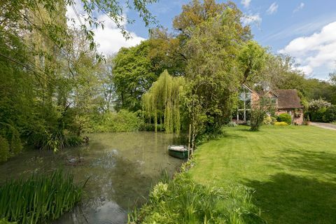 The Tryst House, Shottery, Stratford upon Avon, Warwickshire - med sø