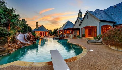 Selena Gomez Fort Worth, Texas Mansion Pool