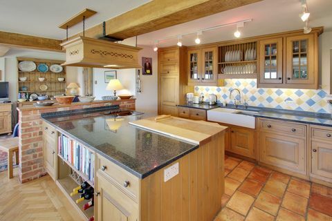 Roughway Cottage - Kent - cucina - Savills