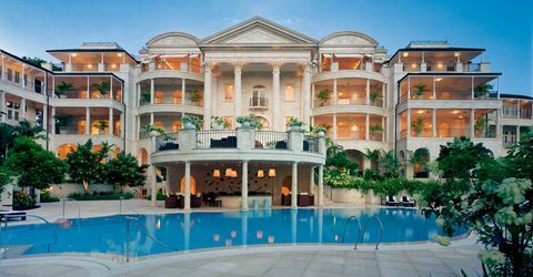 en sandig körfält, en resort i Barbados där Rihanna äger en lägenhet