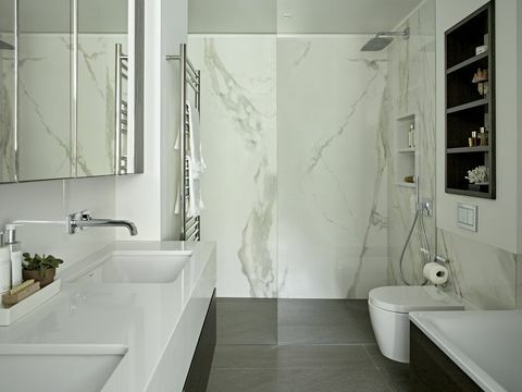 Družinska kopalnica iz marmorja