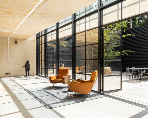 Съвременният дом, награден с RIBA, се продава в Уорик за 2,5 милиона паунда