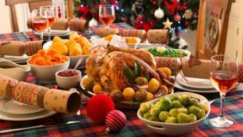 ما تكلفة عشاء عيد الميلاد هذا العام؟