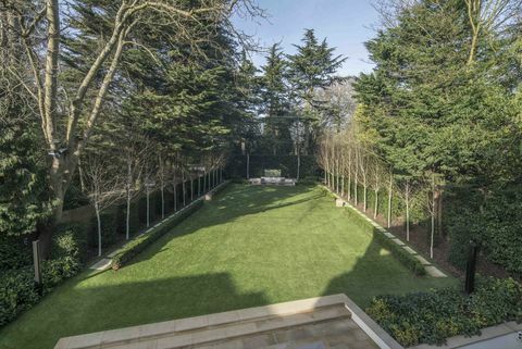 Lansdowne House - Beauchamp Estates - интериорен дизайн на Кели Хопен - градина
