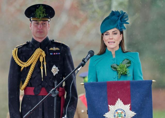 princ a princezna z Walesu se účastní průvodu na den svatého Patrika