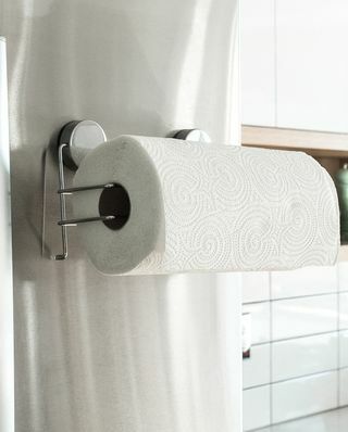 Magnetyczny wieszak na ręczniki papierowe ze stali nierdzewnej