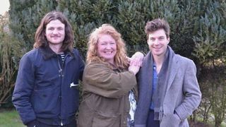 BBC One ซีรีส์ 20 ตอน Garden Rescue กับ Charlie Dimmock และ The Rich Brothers, David และ Harry