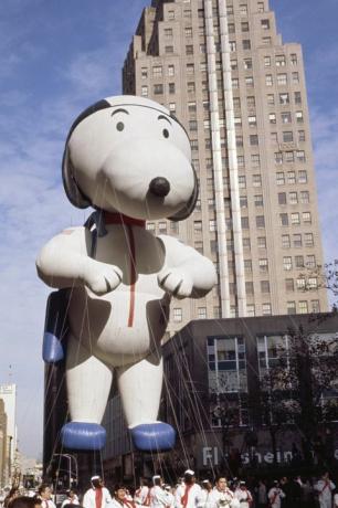 Snoopy-Ballon bei der Macy's Thanksgiving Day Parade 1970