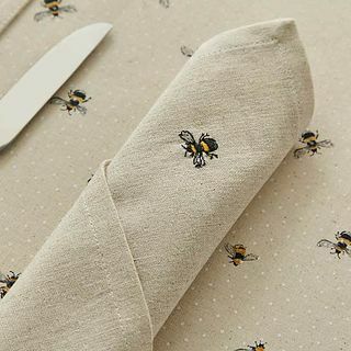 סט דבורים של 4 מפיות