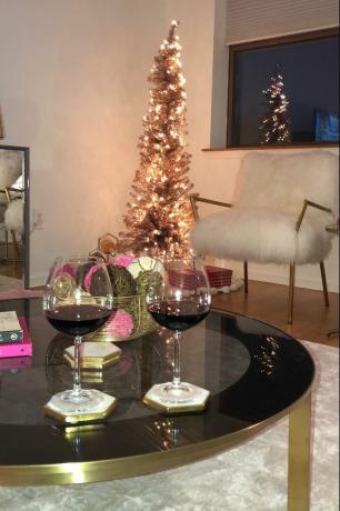 Vánoční stromeček, Vánoční dekorace, Stůl, Pokoj, Vánoce, Design interiéru, Strom, Obývací pokoj, Sklo, Design interiéru, 