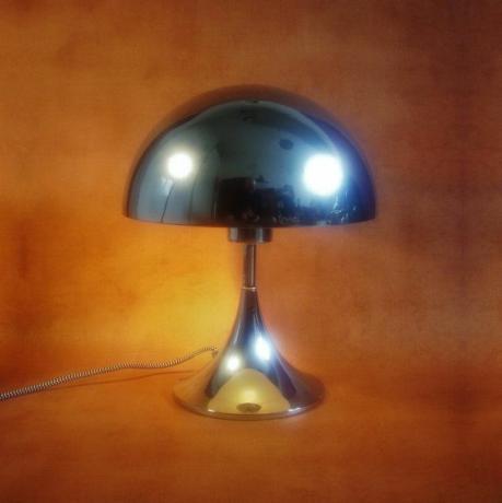 lámpara de seta de cromo
