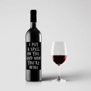 „Hocus Pocus“ vyno etiketė