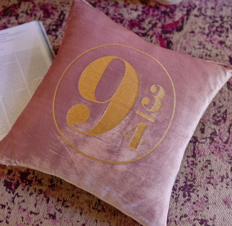 Подушка, подушка, подушка, рожевий, фіолетовий, меблі, текстиль, білизна, дизайн інтер'єру, аксесуари для дому, 