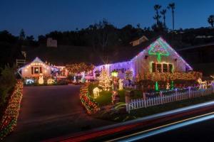 Hur man anger Hallmarks Holiday Home Decoration Sweepstakes