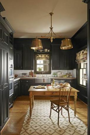 festék konyha sötét színű