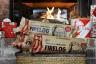 KFC направи 11 билки и подправки Firelog, които миришат на пържено пиле