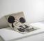 Кели Хопен пуска гама от килими на Мики Маус