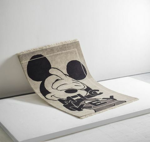 Kelly Hoppen pristato Mickey Mouse kilimėlių asortimentą