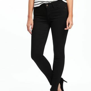 ג'ינס סקיני בצבע שחור