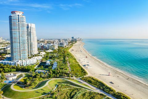 South Beach Miami aus South Pointe Park, Florida, USA